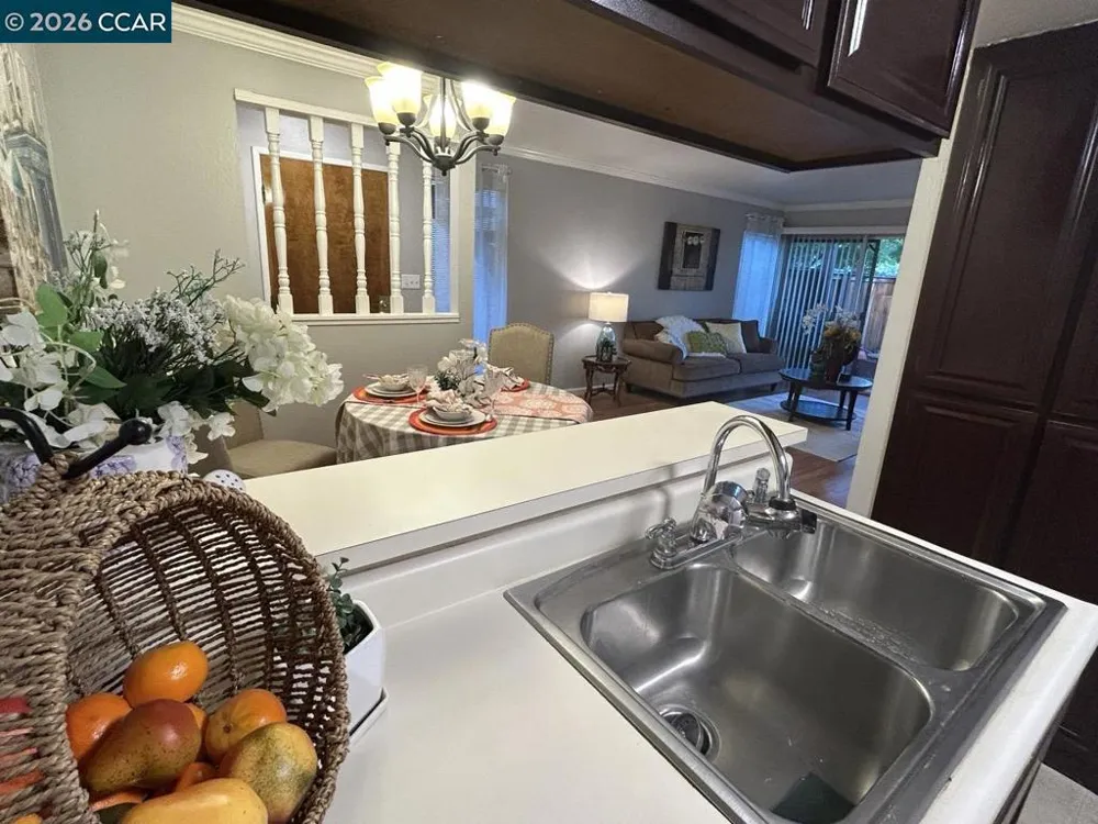 34 Massolo Dr #B Pleasant Hill, CA 94523
