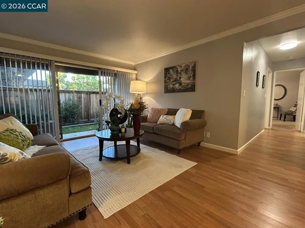 34 Massolo Dr #B Pleasant Hill, CA 94523