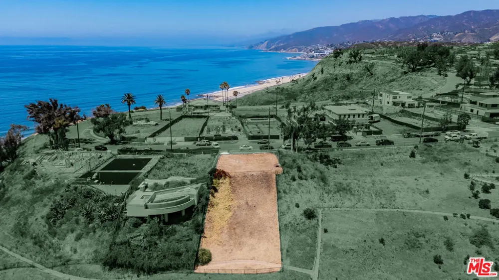 15215 Friends Street Pacific Palisades, CA 90272