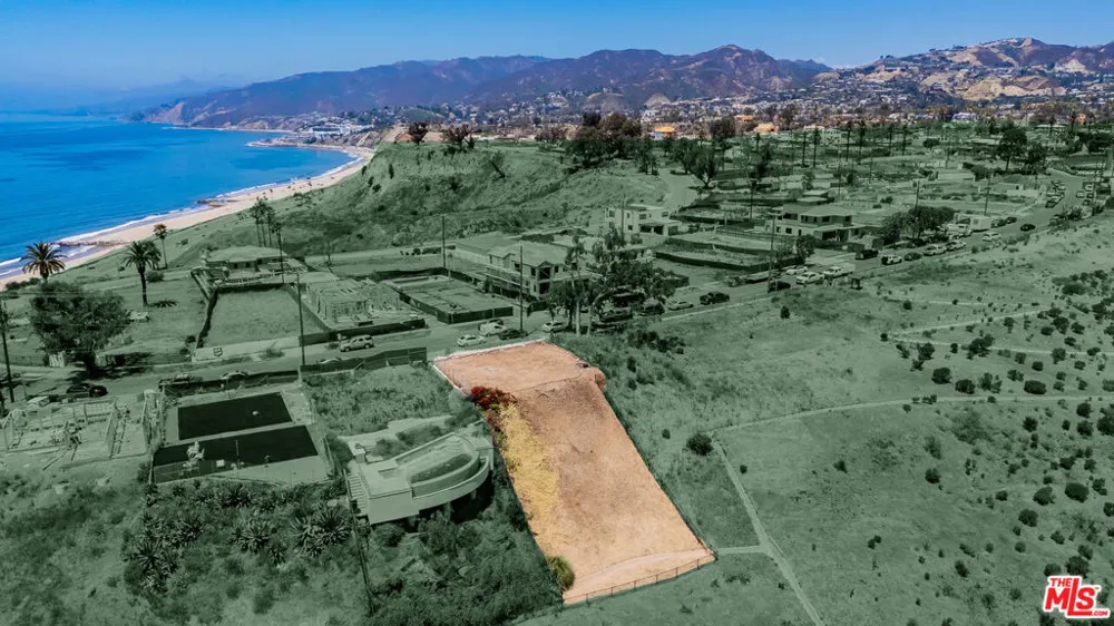 15215 Friends Street Pacific Palisades, CA 90272
