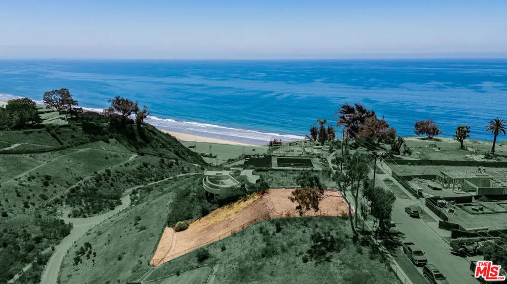 15215 Friends Street Pacific Palisades, CA 90272