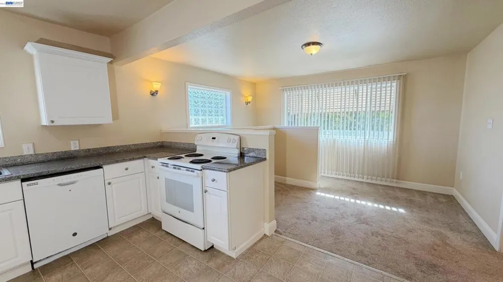 7 Howard Ave Vallejo, CA 94590