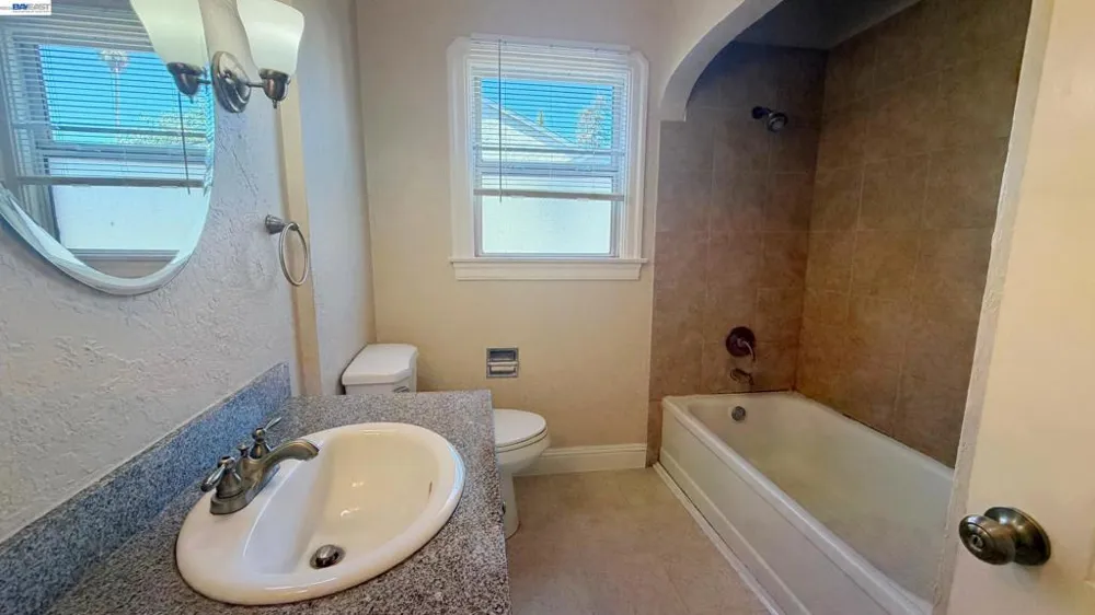 7 Howard Ave Vallejo, CA 94590