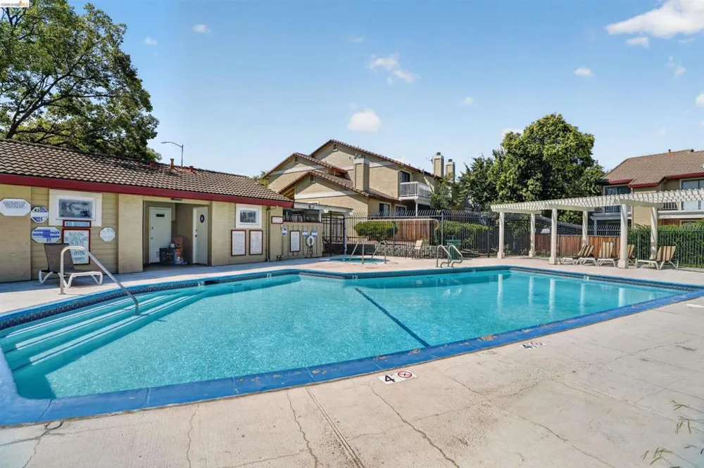 109 Peppermill Ln Pittsburg, CA 94565