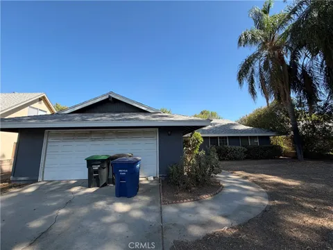 25122 Tulip Avenue