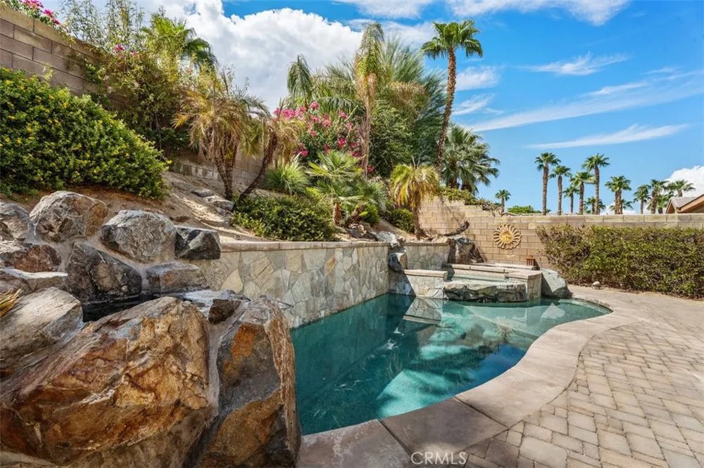 60585 Desert Rose Drive La Quinta, CA 92253