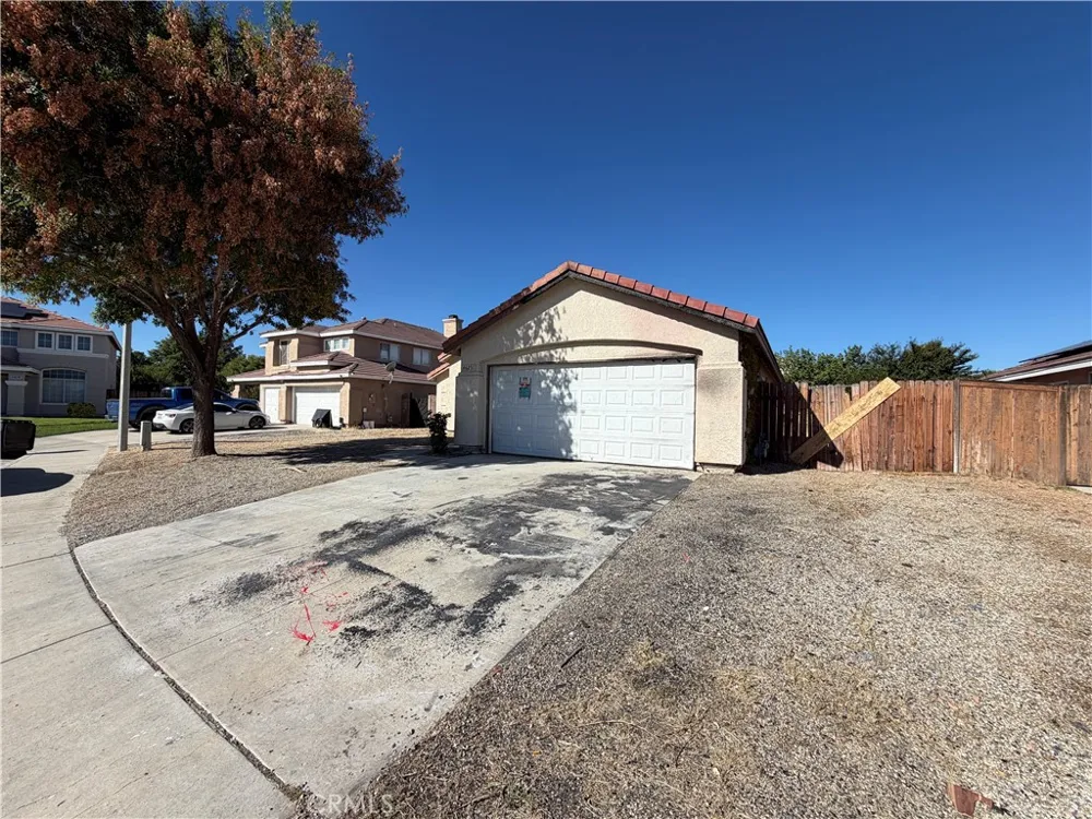 44251 Tahoe Way Lancaster, CA 93536