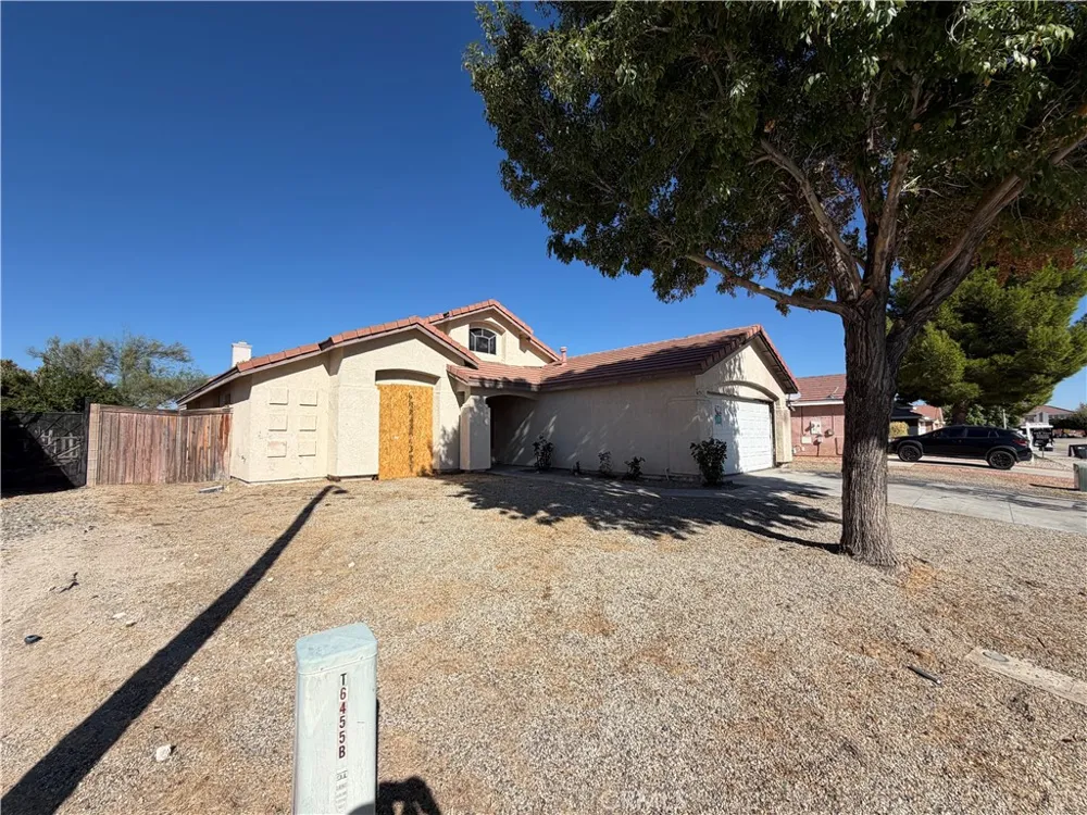 44251 Tahoe Way Lancaster, CA 93536