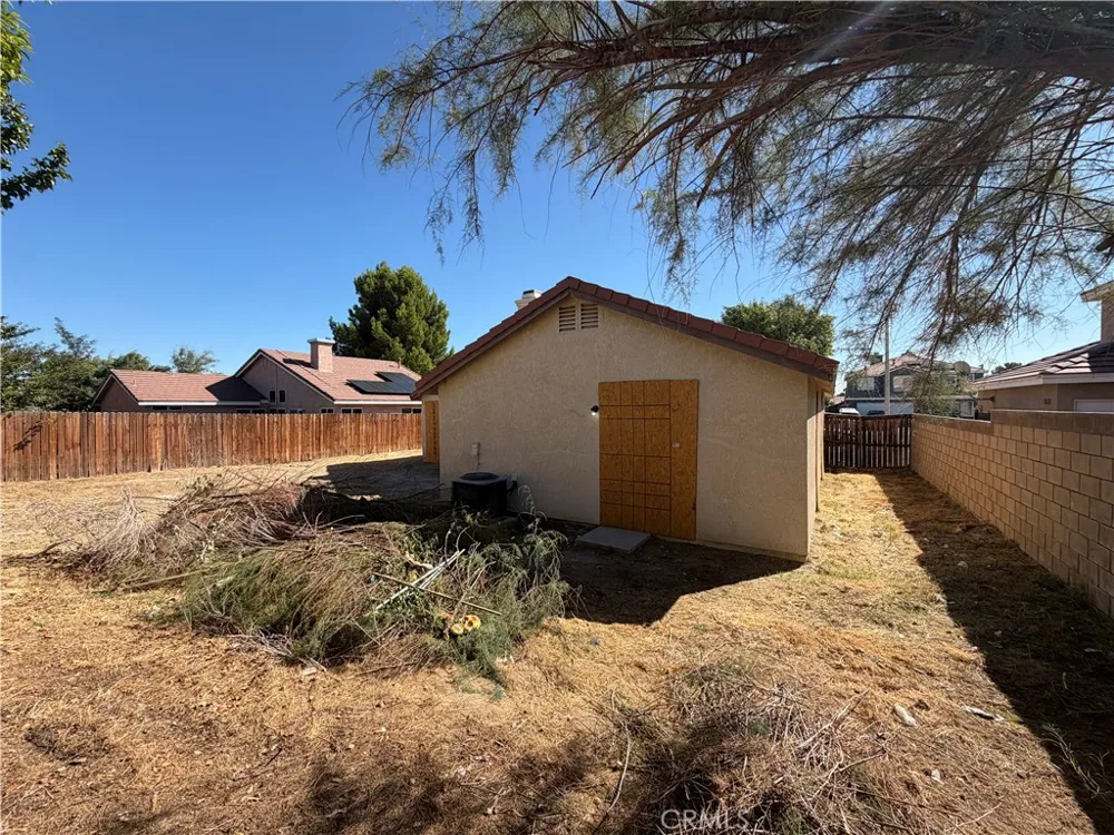 44251 Tahoe Way Lancaster, CA 93536