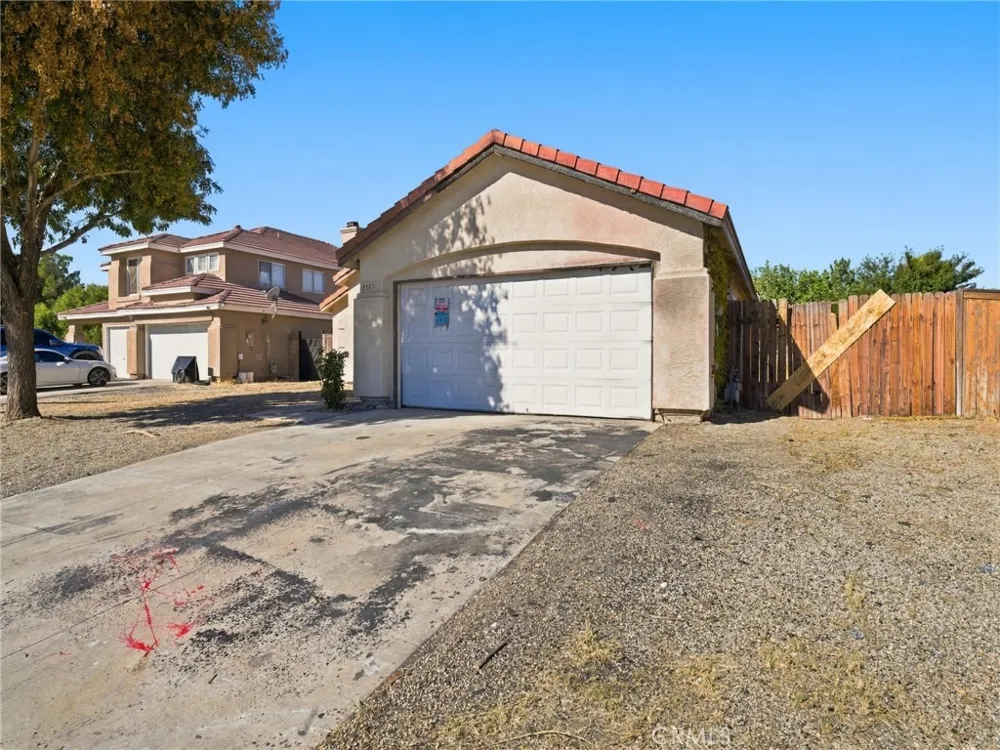 44251 Tahoe Way Lancaster, CA 93536