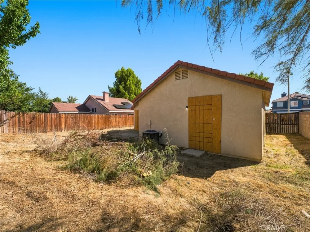 44251 Tahoe Way Lancaster, CA 93536