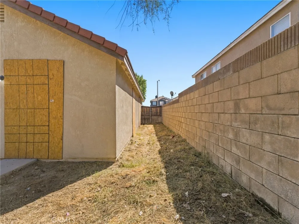 44251 Tahoe Way Lancaster, CA 93536