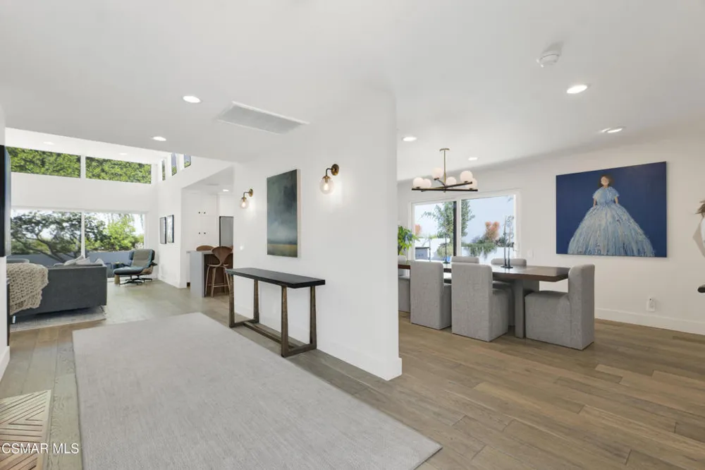 4500 Stark Avenue Woodland Hills, CA 91364