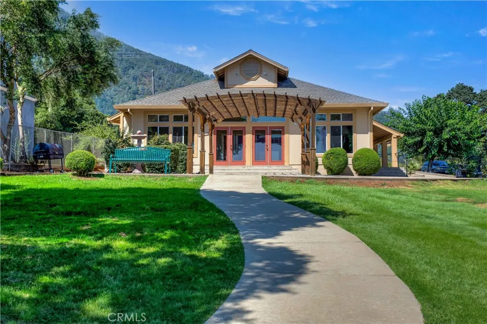 8239 Little Borax Lake Rd Kelseyville, CA 95451