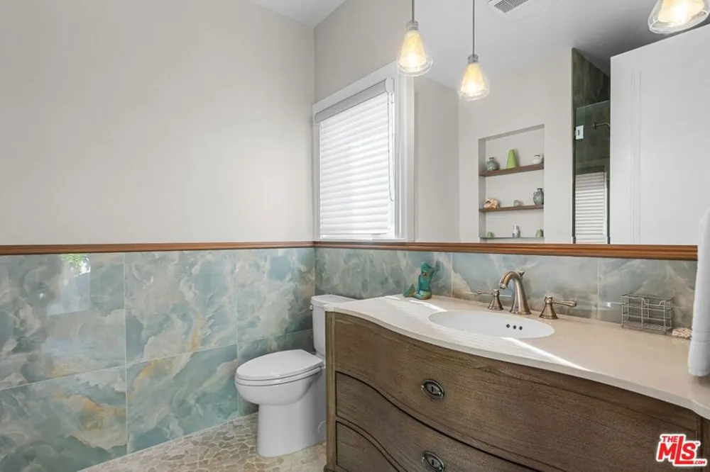 27002 Malibu Cove Colony Drive Malibu, CA 90265