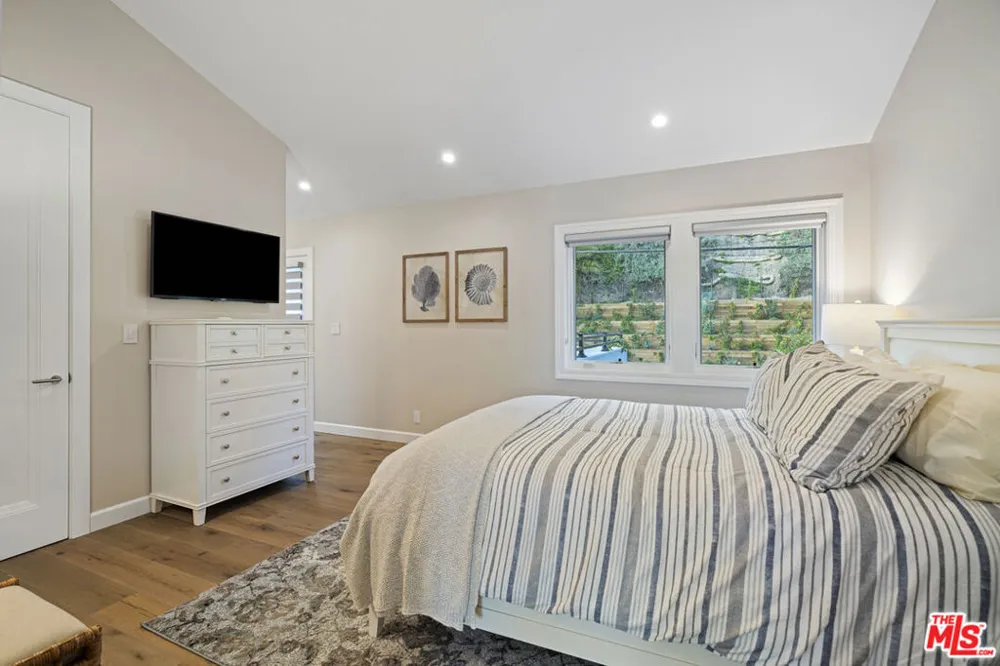 27002 Malibu Cove Colony Drive Malibu, CA 90265