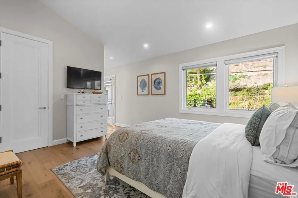 27002 Malibu Cove Colony Drive Malibu, CA 90265