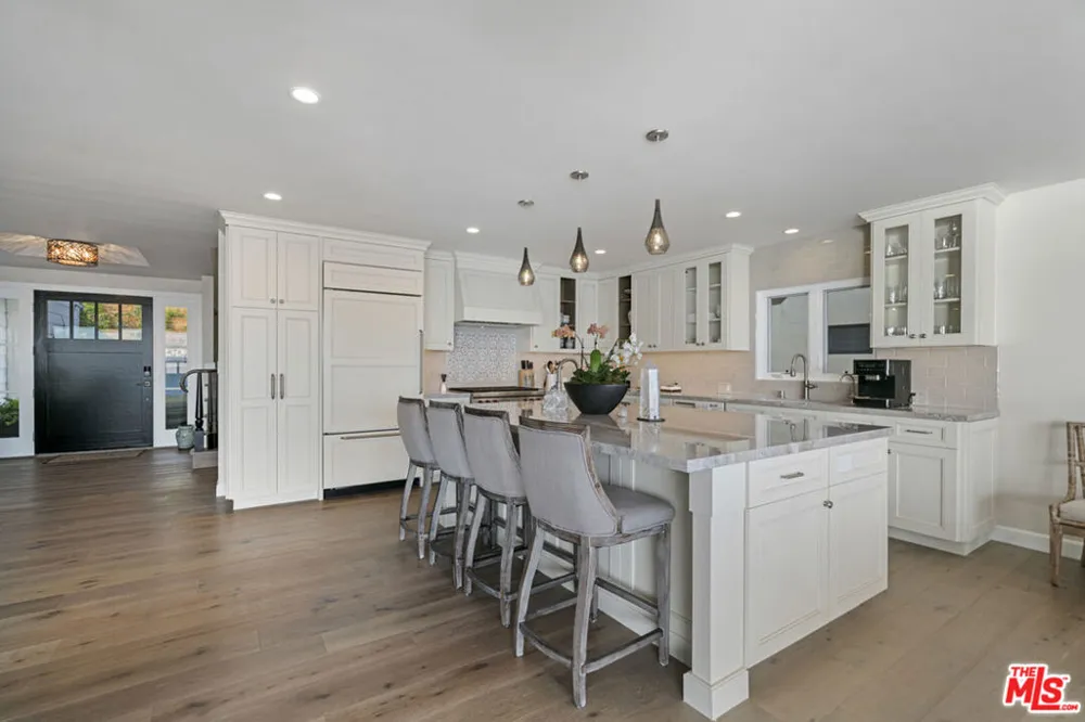 27002 Malibu Cove Colony Drive Malibu, CA 90265