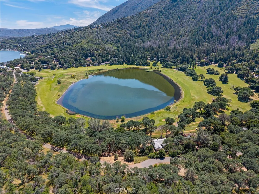 8259 Little Borax Lake Rd Kelseyville, CA 95451