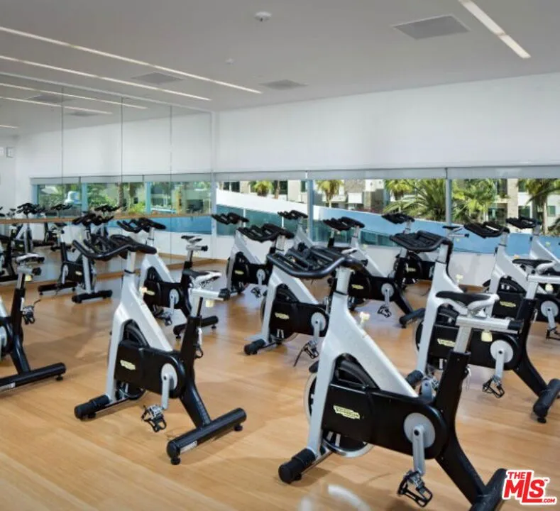 5625 Crescent Parkway #139 Playa Vista, CA 90094