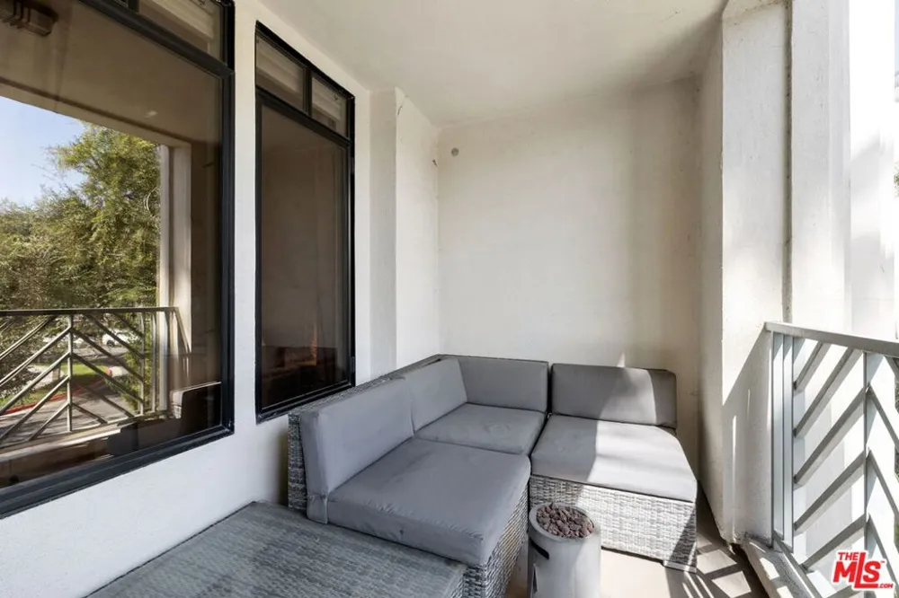 5625 Crescent Parkway #139 Playa Vista, CA 90094