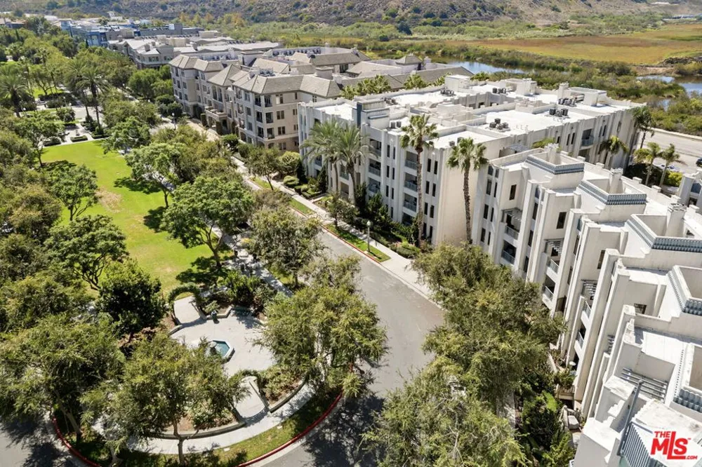 5625 Crescent Parkway #139 Playa Vista, CA 90094