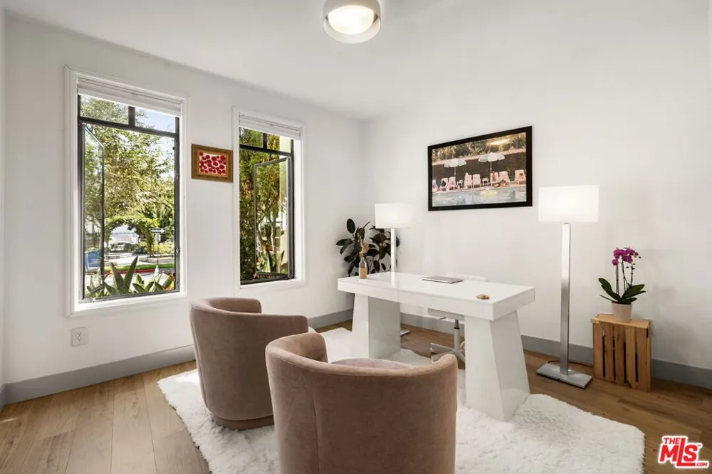 5625 Crescent Parkway #139 Playa Vista, CA 90094