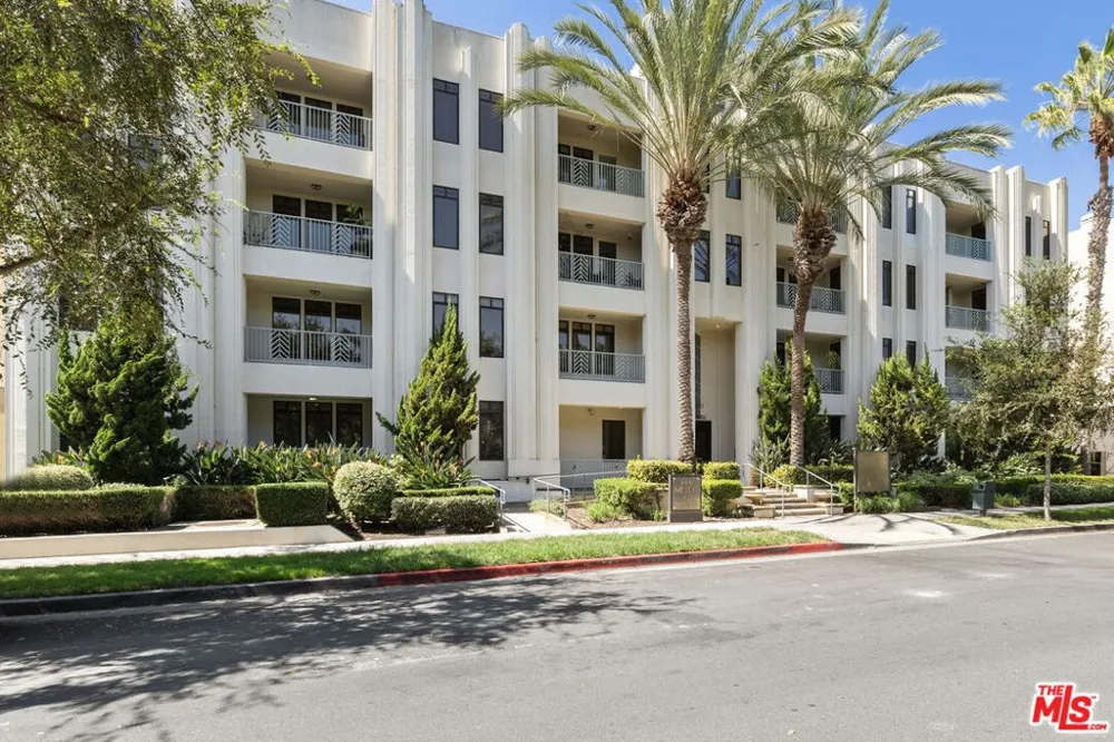 5625 Crescent Parkway #139 Playa Vista, CA 90094