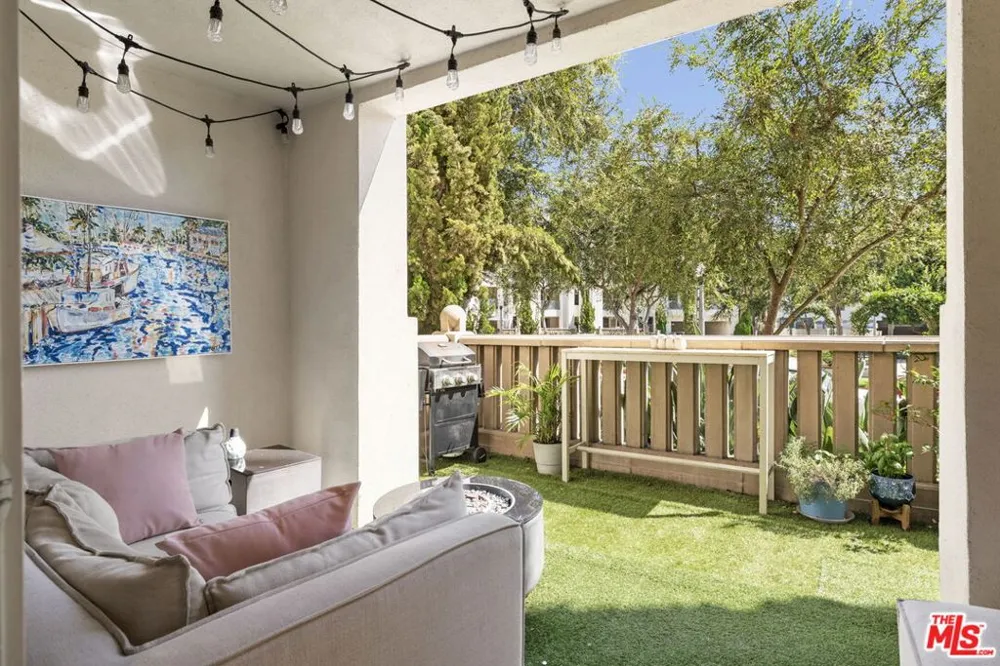 5625 Crescent Parkway #139 Playa Vista, CA 90094