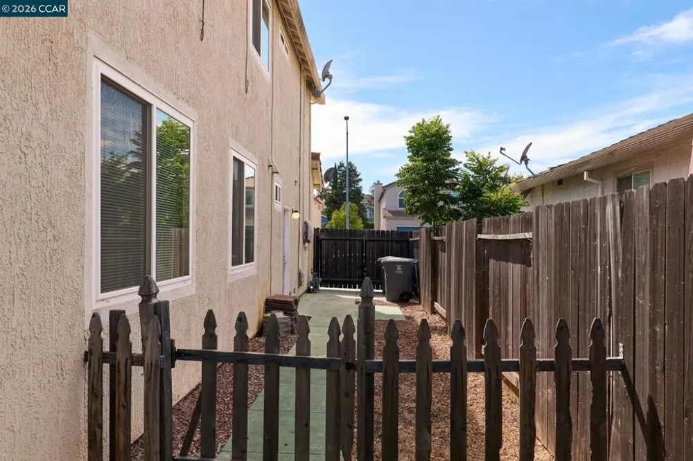 920 Turquoise St Vacaville, CA 95687