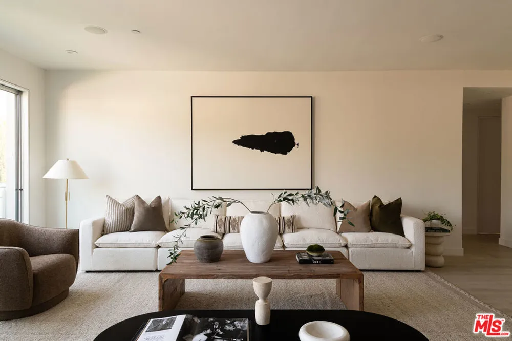 928 Croft Avenue #303 West Hollywood, CA 90069