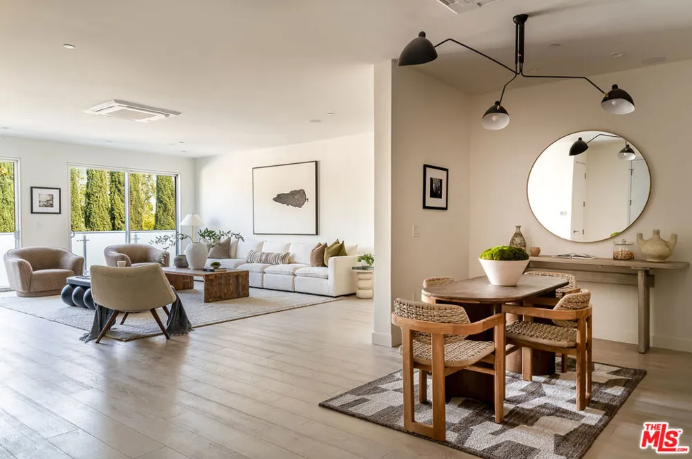 928 Croft Avenue #303 West Hollywood, CA 90069