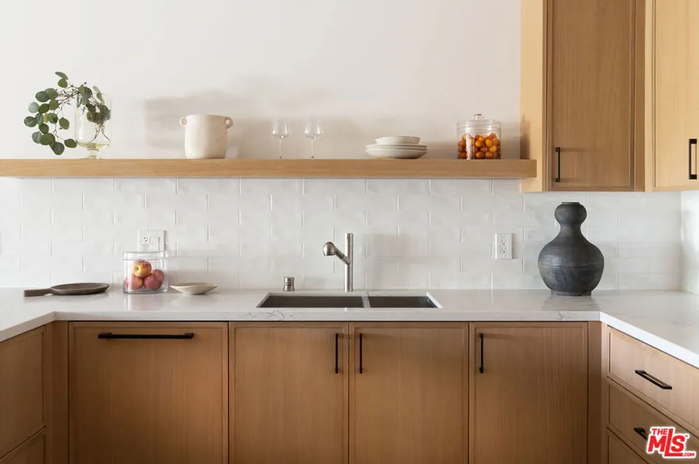 928 Croft Avenue #303 West Hollywood, CA 90069