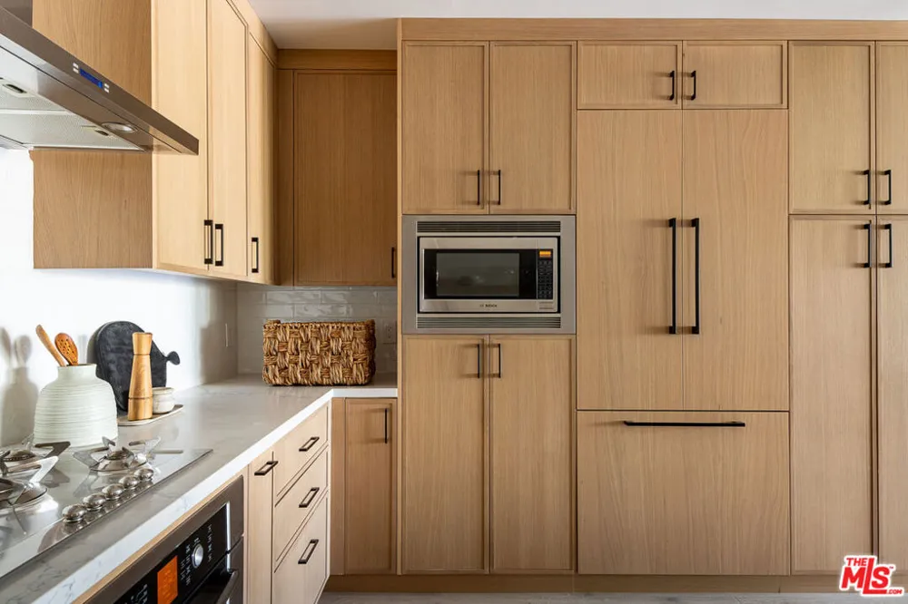 928 Croft Avenue #303 West Hollywood, CA 90069