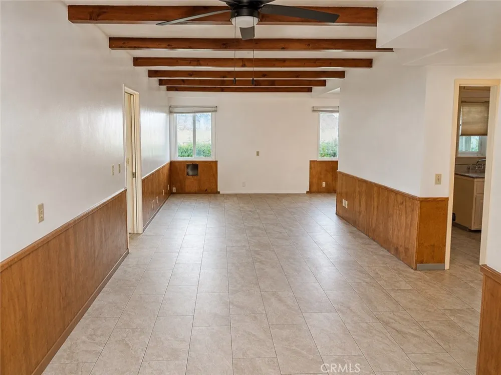 63 S Loma Upland, CA 91786