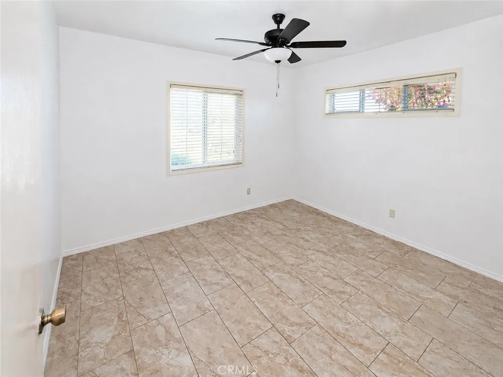 63 S Loma Upland, CA 91786