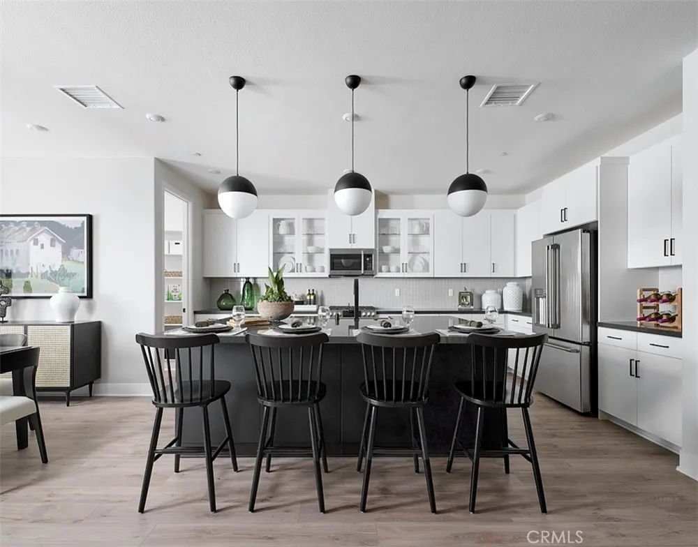 28216 Glory Place Canyon Country, CA 91350