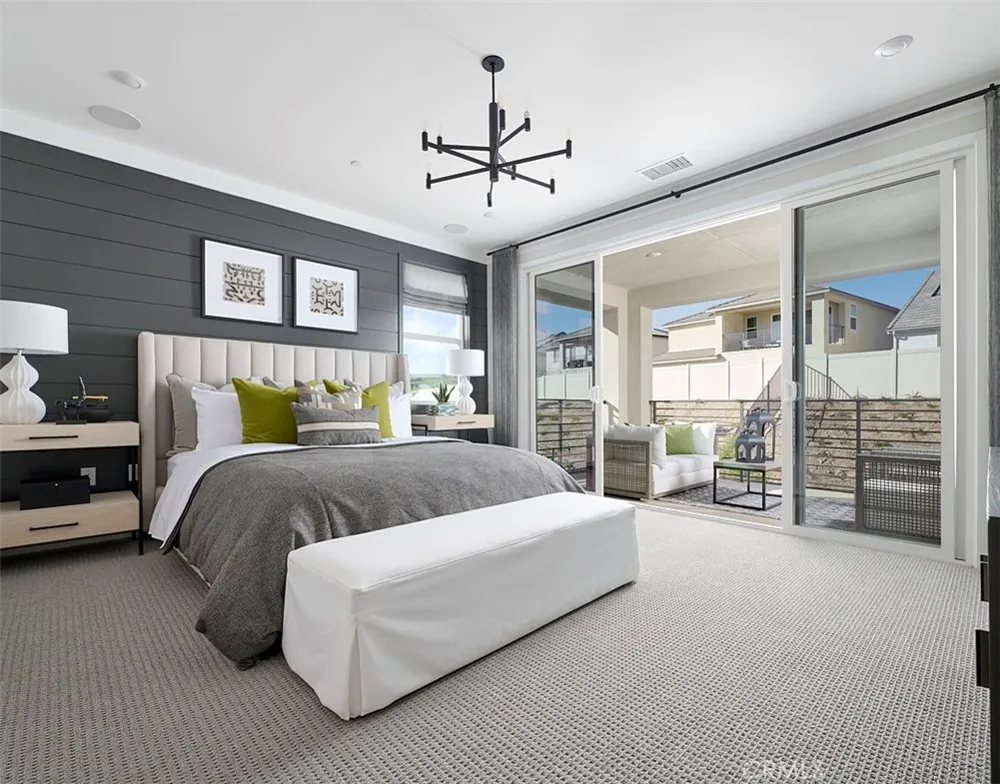 28216 Glory Place Canyon Country, CA 91350