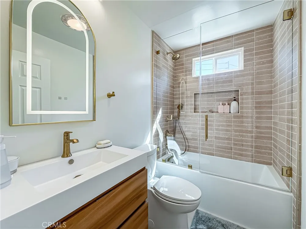 4331 Oak Glen Calabasas, CA 91302