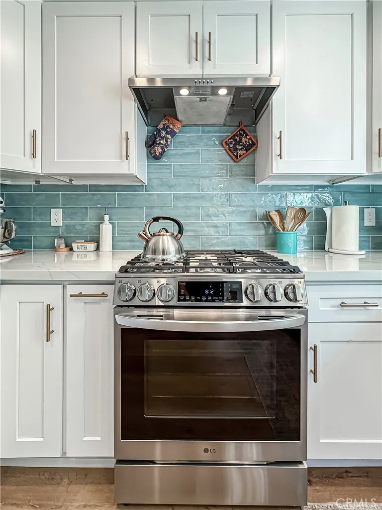 4331 Oak Glen Calabasas, CA 91302