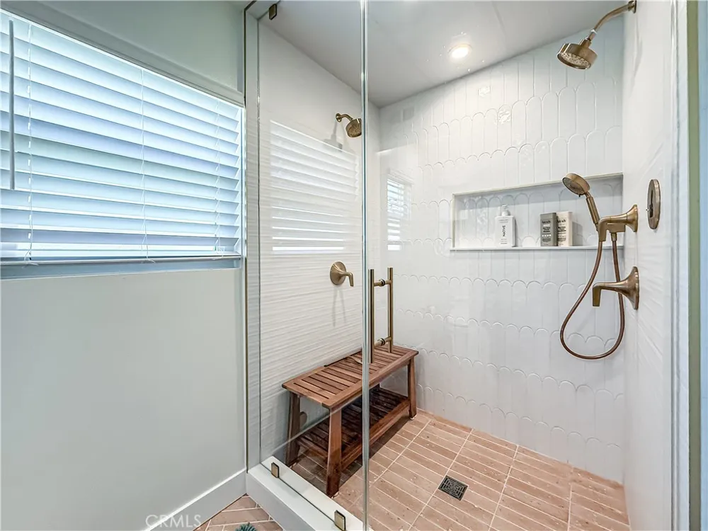 4331 Oak Glen Calabasas, CA 91302