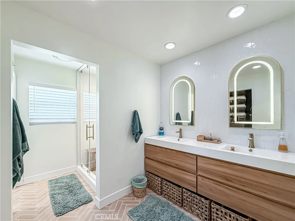 4331 Oak Glen Calabasas, CA 91302