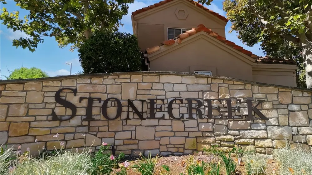 4331 Oak Glen Calabasas, CA 91302