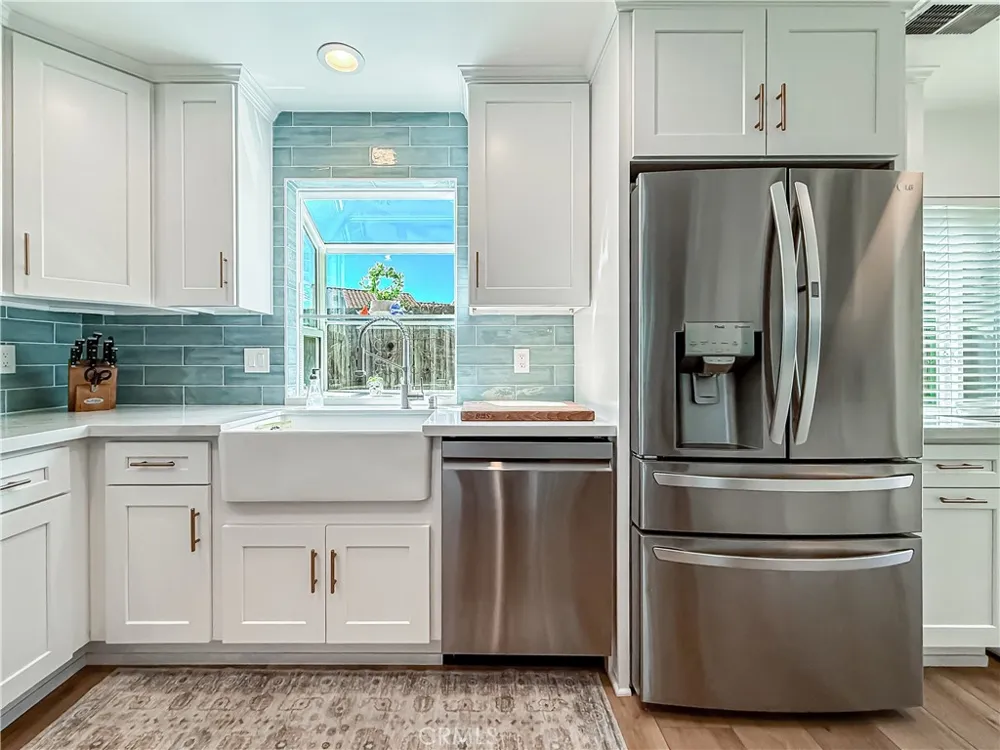 4331 Oak Glen Calabasas, CA 91302
