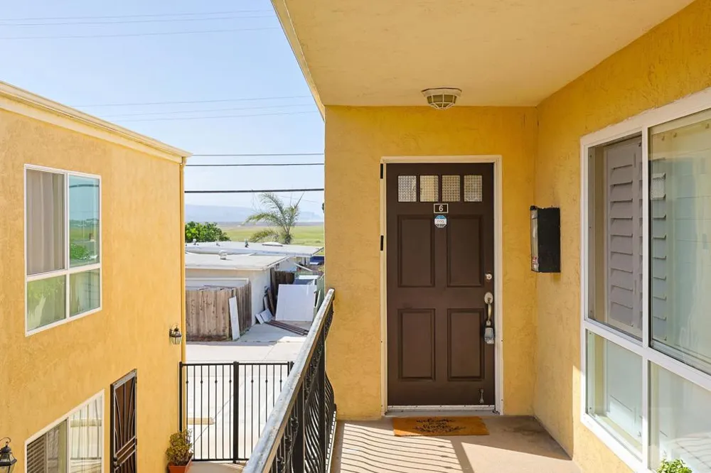 239 Ebony Avenue #6 Imperial Beach, CA 91932