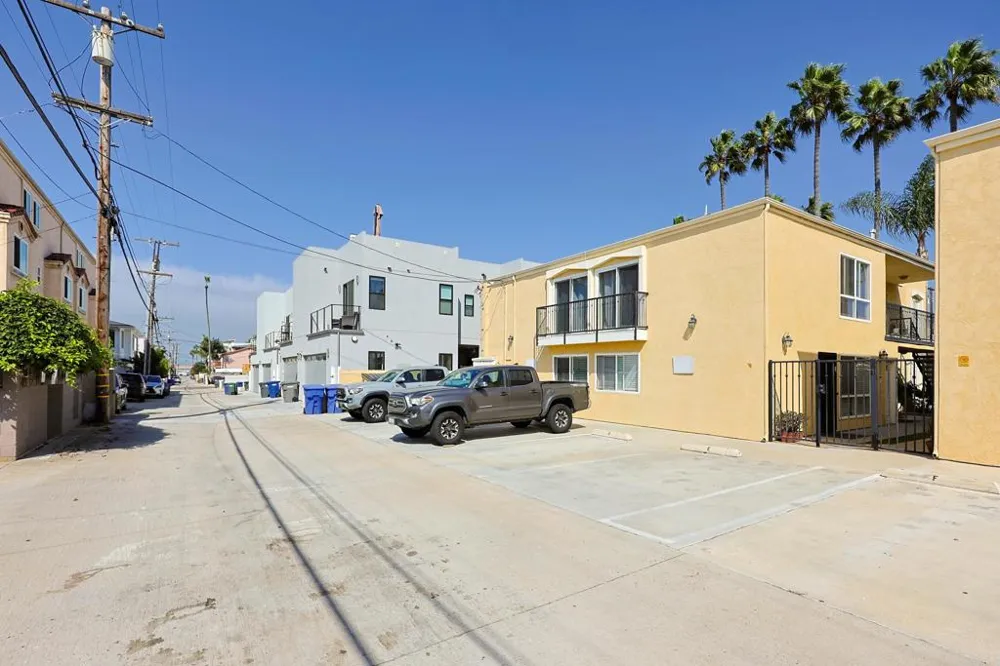 239 Ebony Avenue #6 Imperial Beach, CA 91932