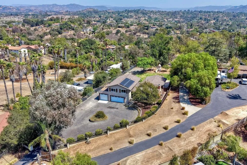 2500 Cranston Drive Escondido, CA 92025