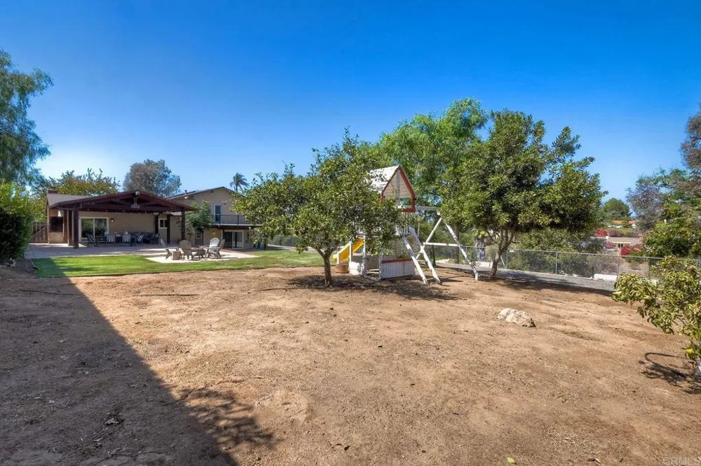 2500 Cranston Drive Escondido, CA 92025