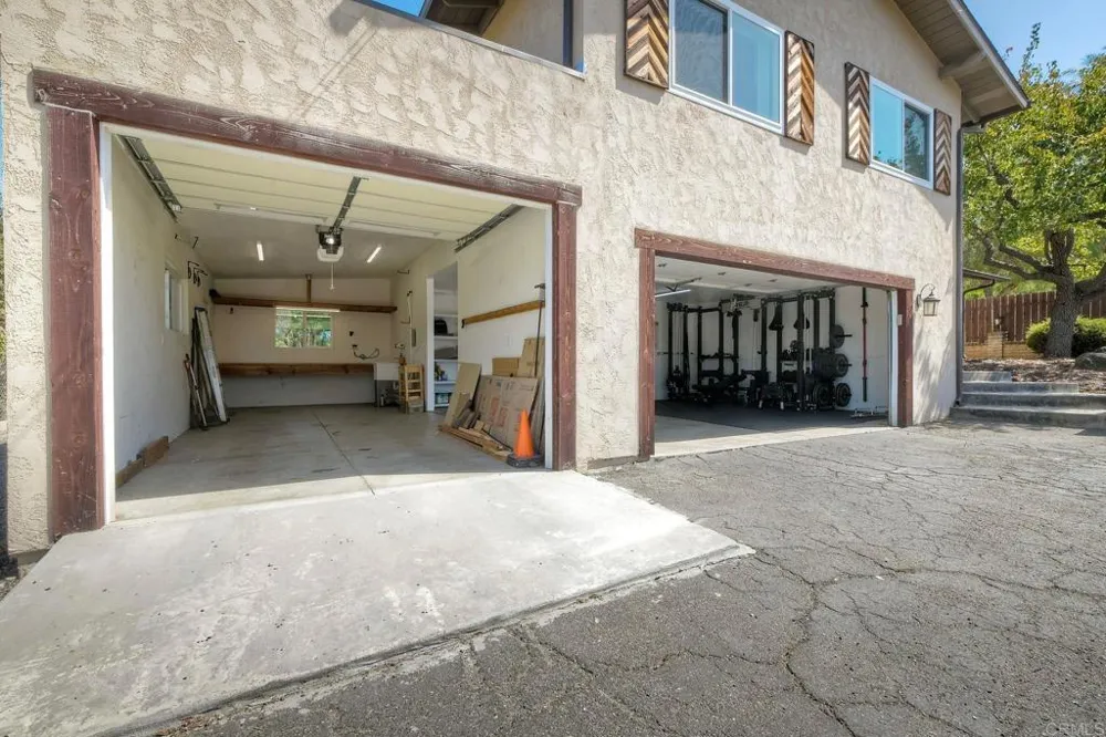 2500 Cranston Drive Escondido, CA 92025