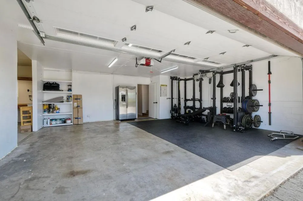 2500 Cranston Drive Escondido, CA 92025